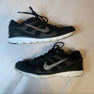 Nike Training Sneakers 8.5 Black